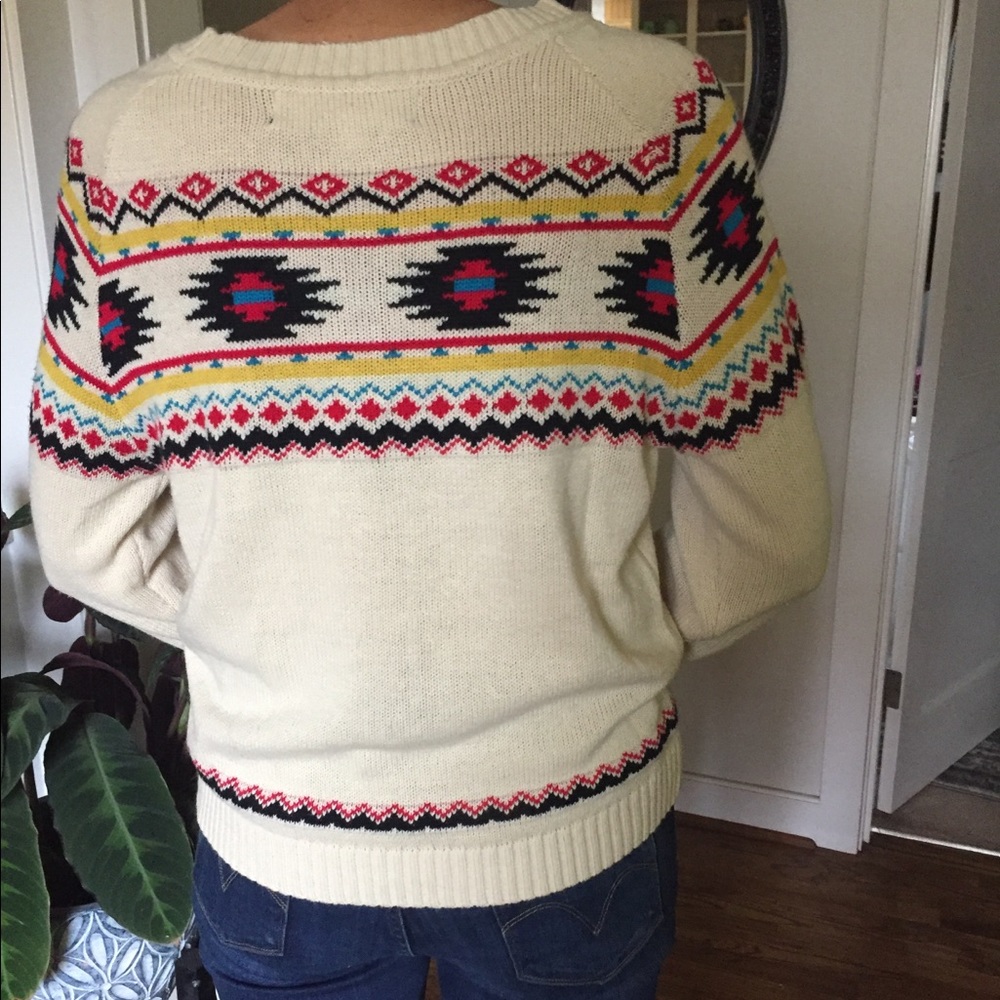 Adorable Aztec sweater EUC